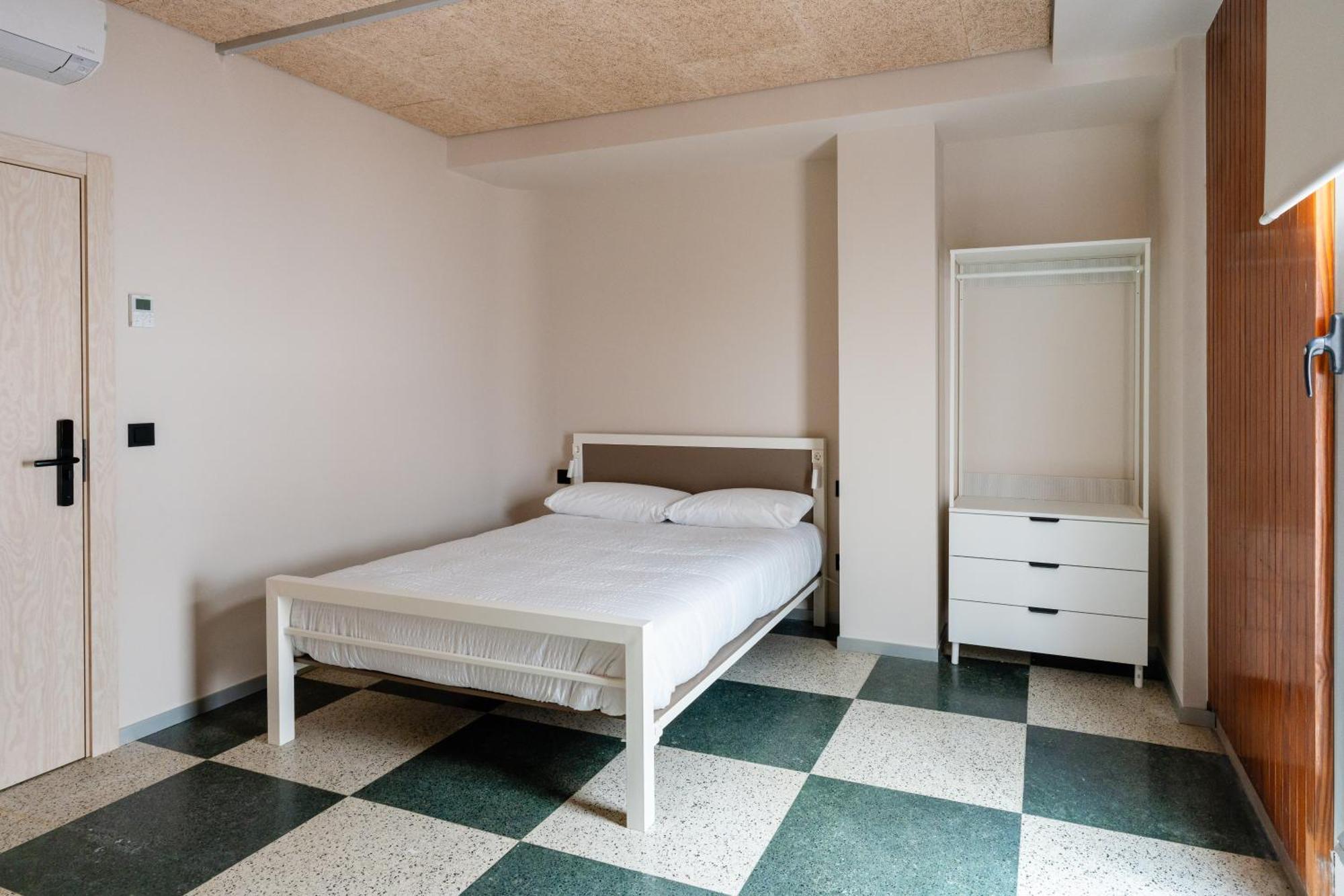 Lamia Bbk Women Hostel-Solo Mujeres 毕尔巴鄂 外观 照片